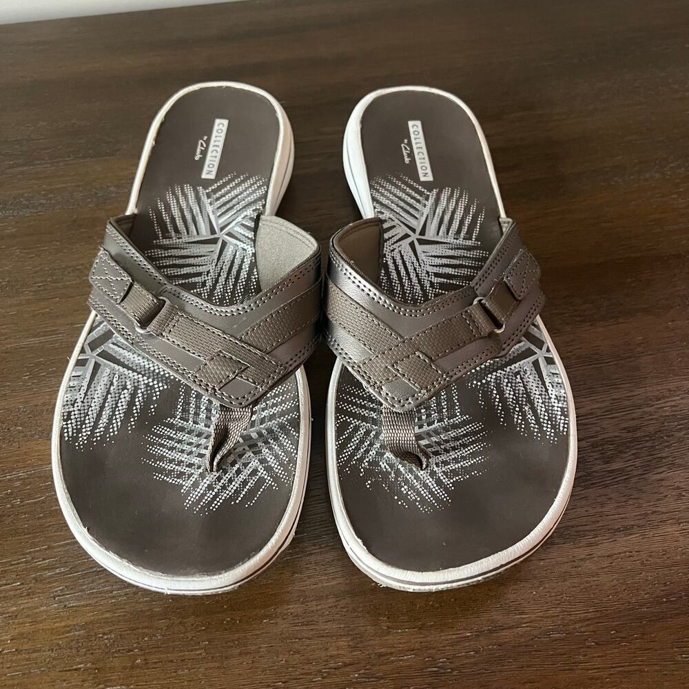 Clark’s‎ Collection Woman’s Brinkley Sea Pewter Bronze Flip Flop Sandals- Size 9